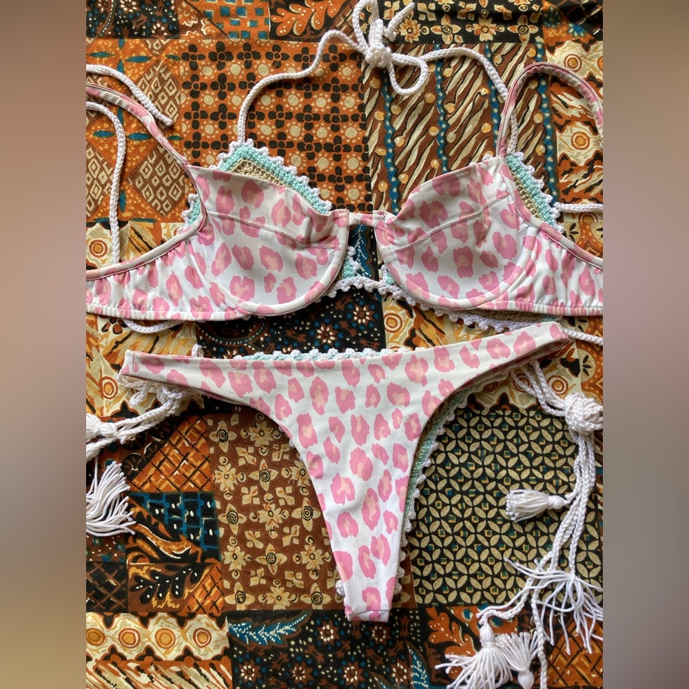 Bamba swim pink cheetah print thong bottom and bra style top with underwire